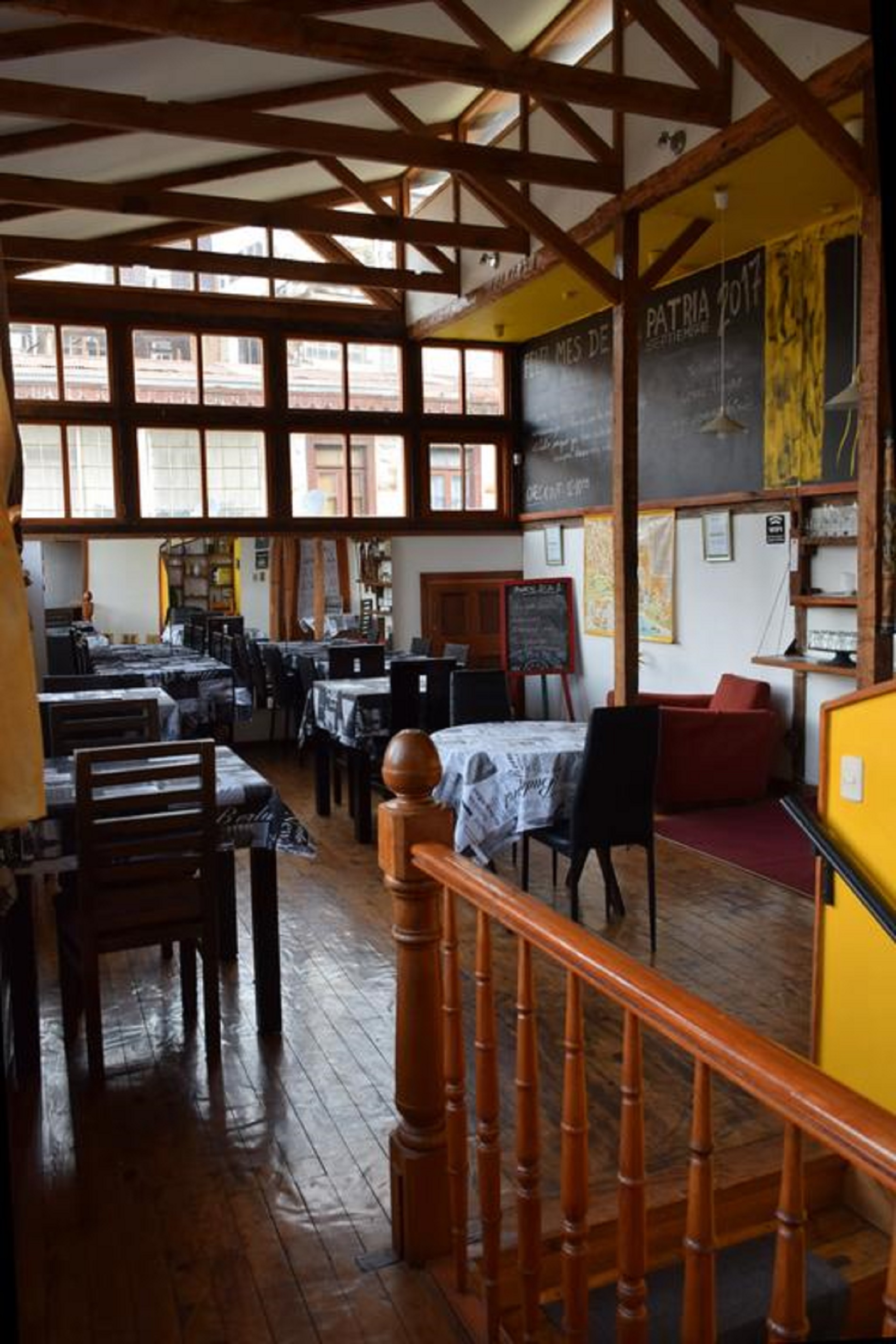 Bar/Salón Maki Hostels & Suites Valparaiso