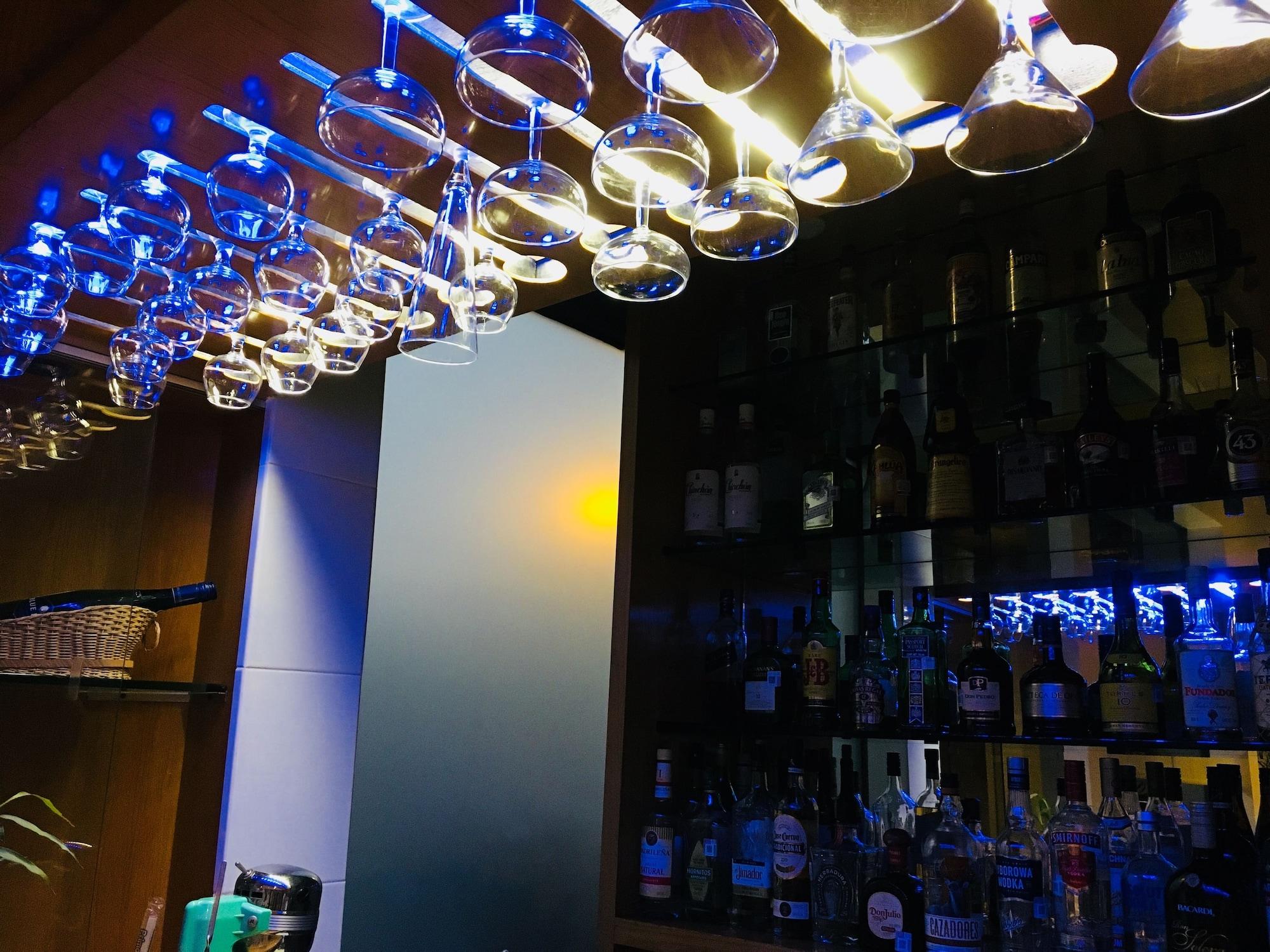 Bar/Salón Hotel Harare