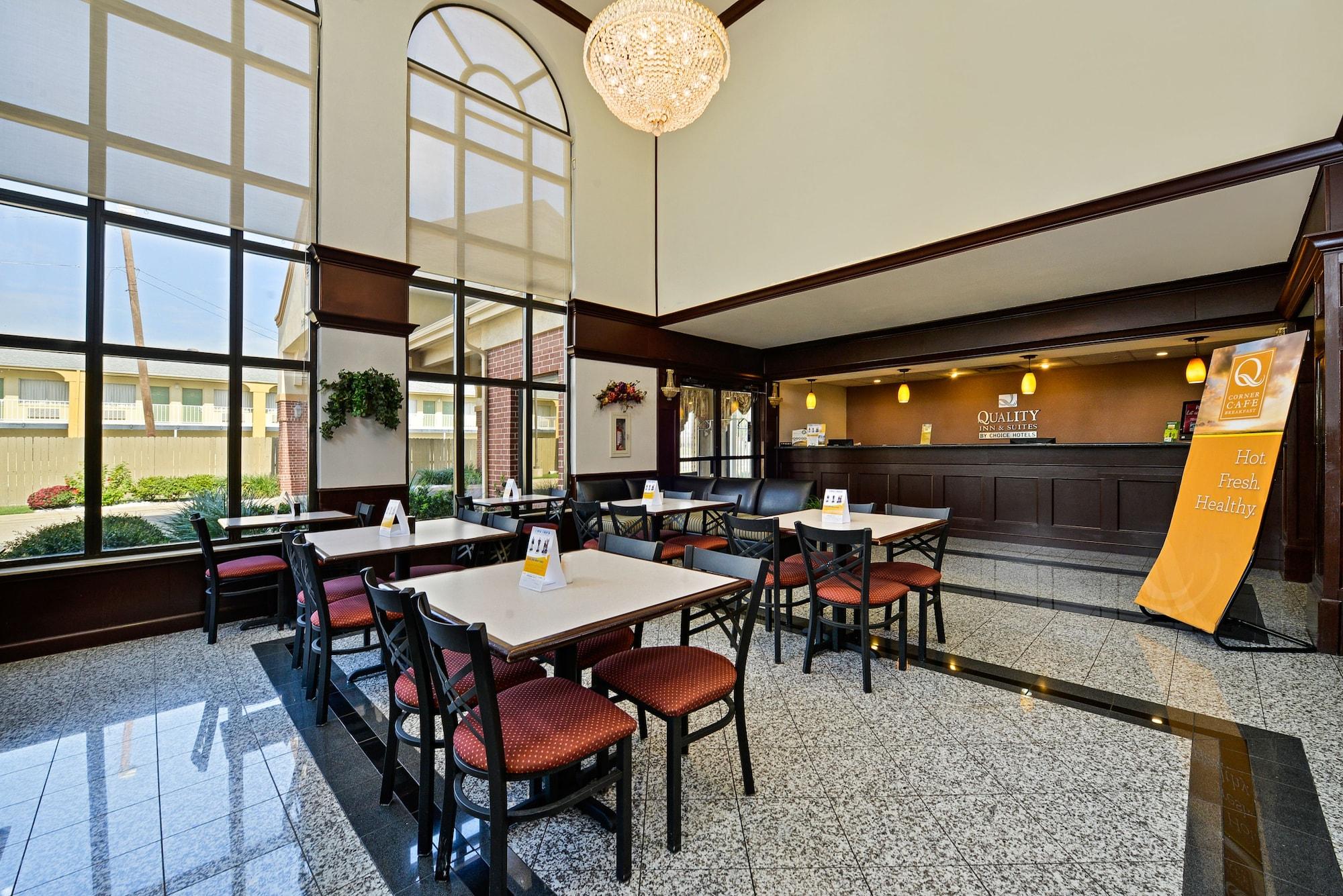 Restaurant Quality Inn & Suites