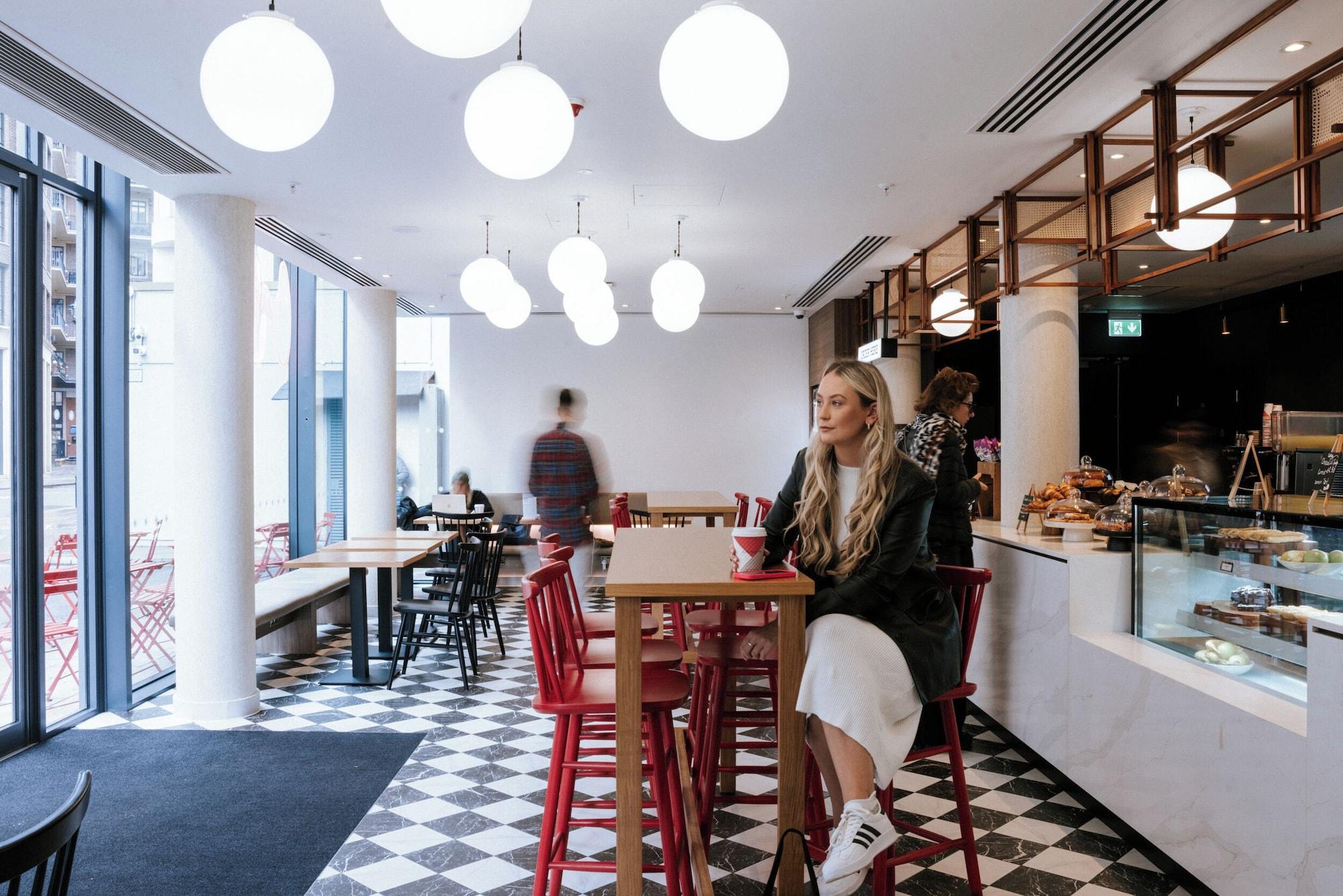 Bar/Salón Hotel Riu Plaza London The Westminster