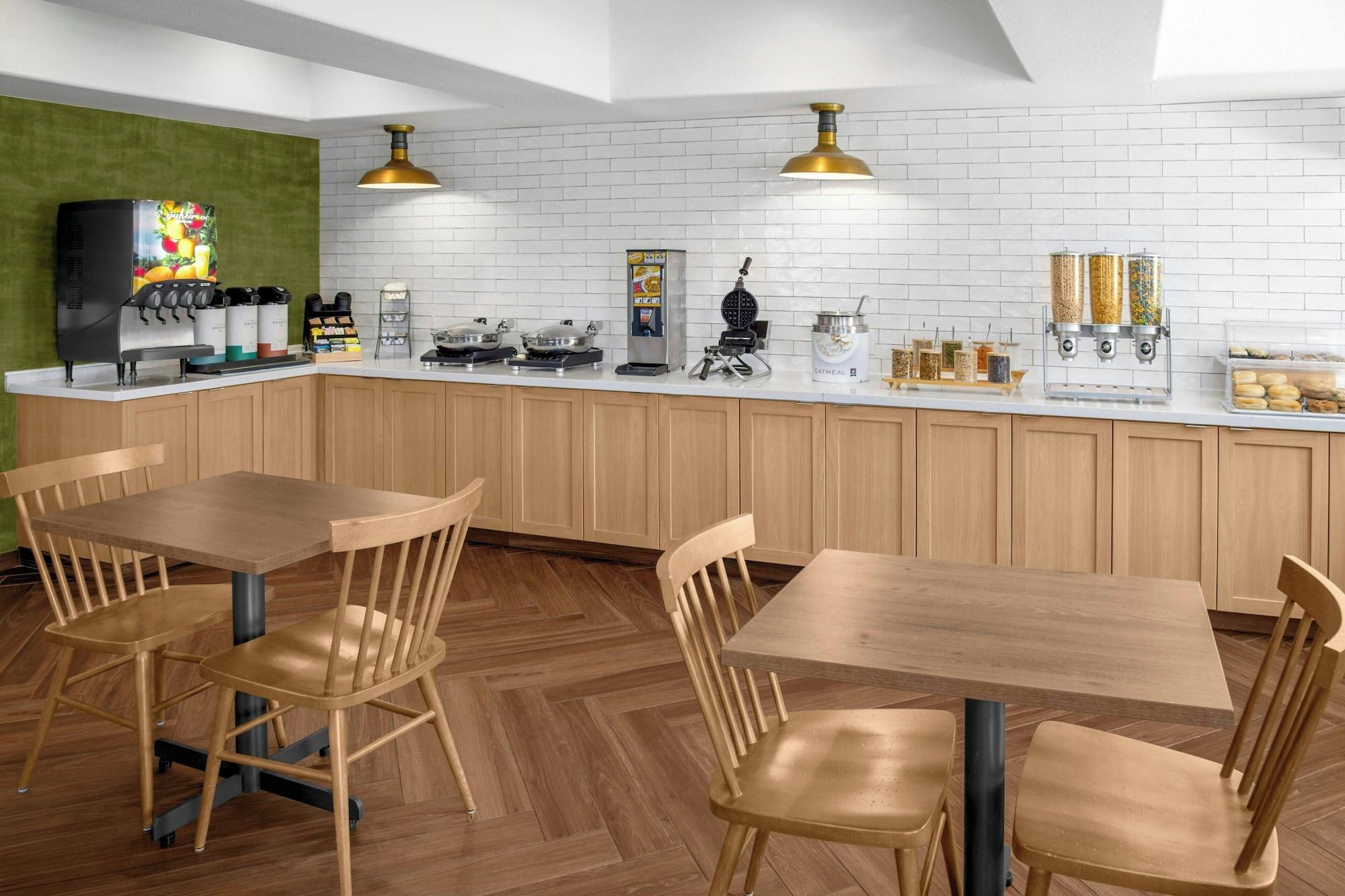 Restaurant Fairfield Inn & Suites by Marriott San Francisco San Carlos