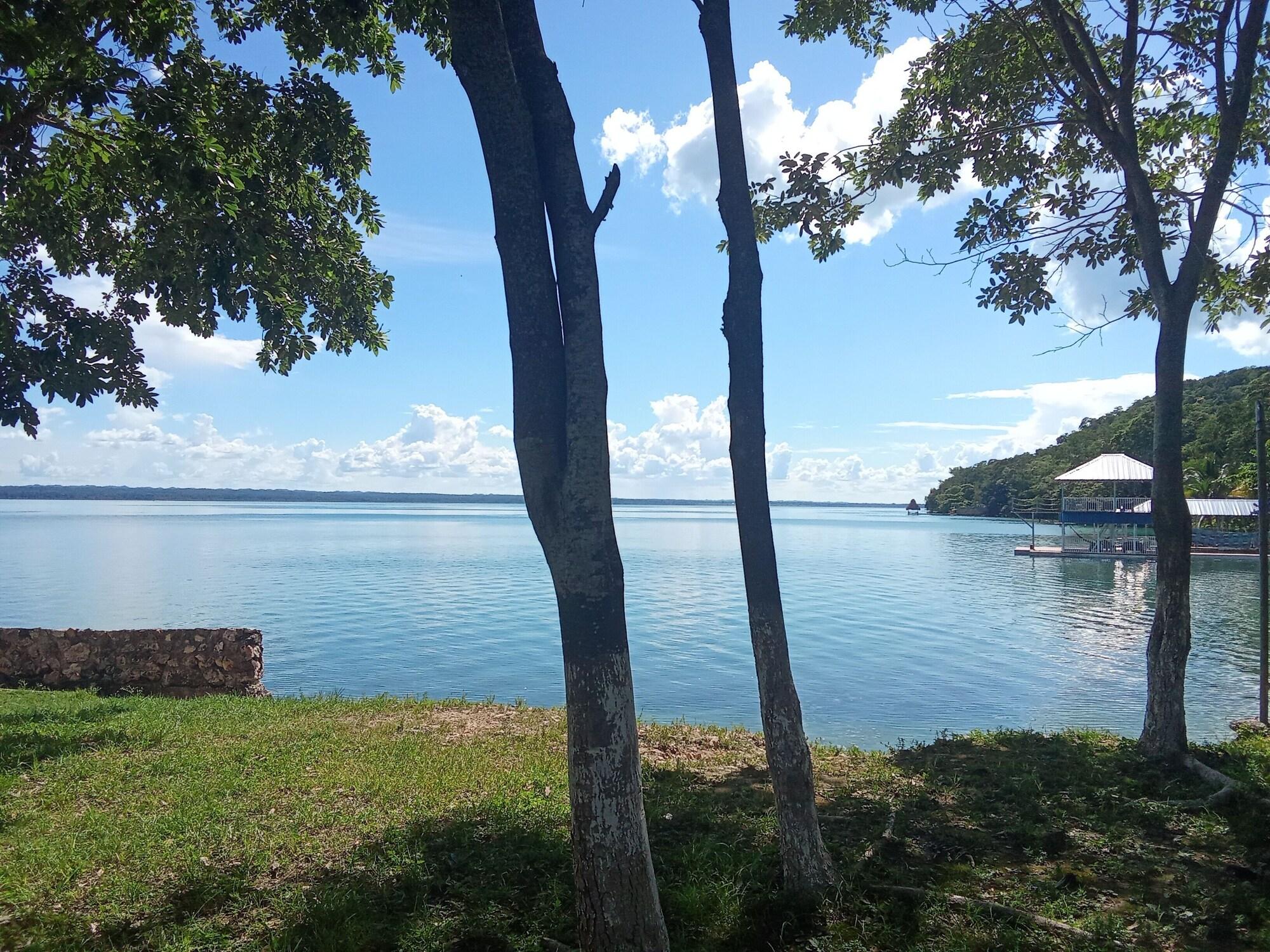 Varios ZAZIL HA Hostel