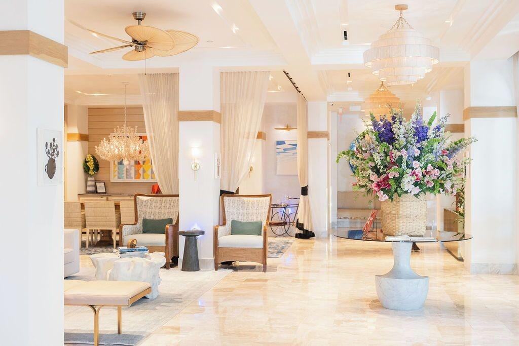 Vista Lobby White Elephant Palm Beach