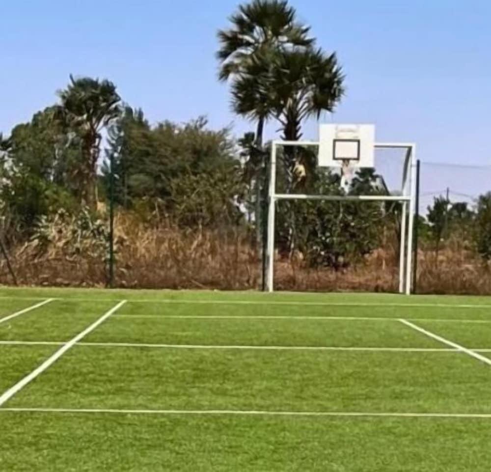 Instalaciones Recreativas SOUIMANGA LODGE