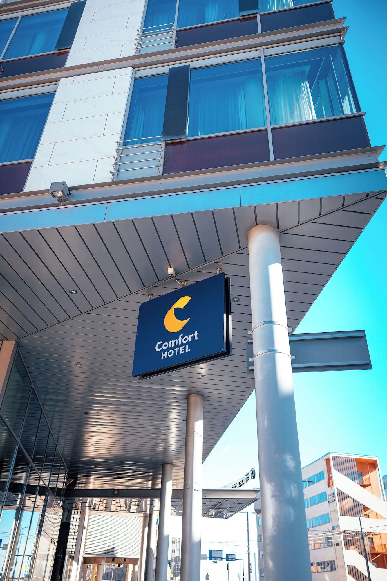 Vista Exterior Comfort Hotel Sello