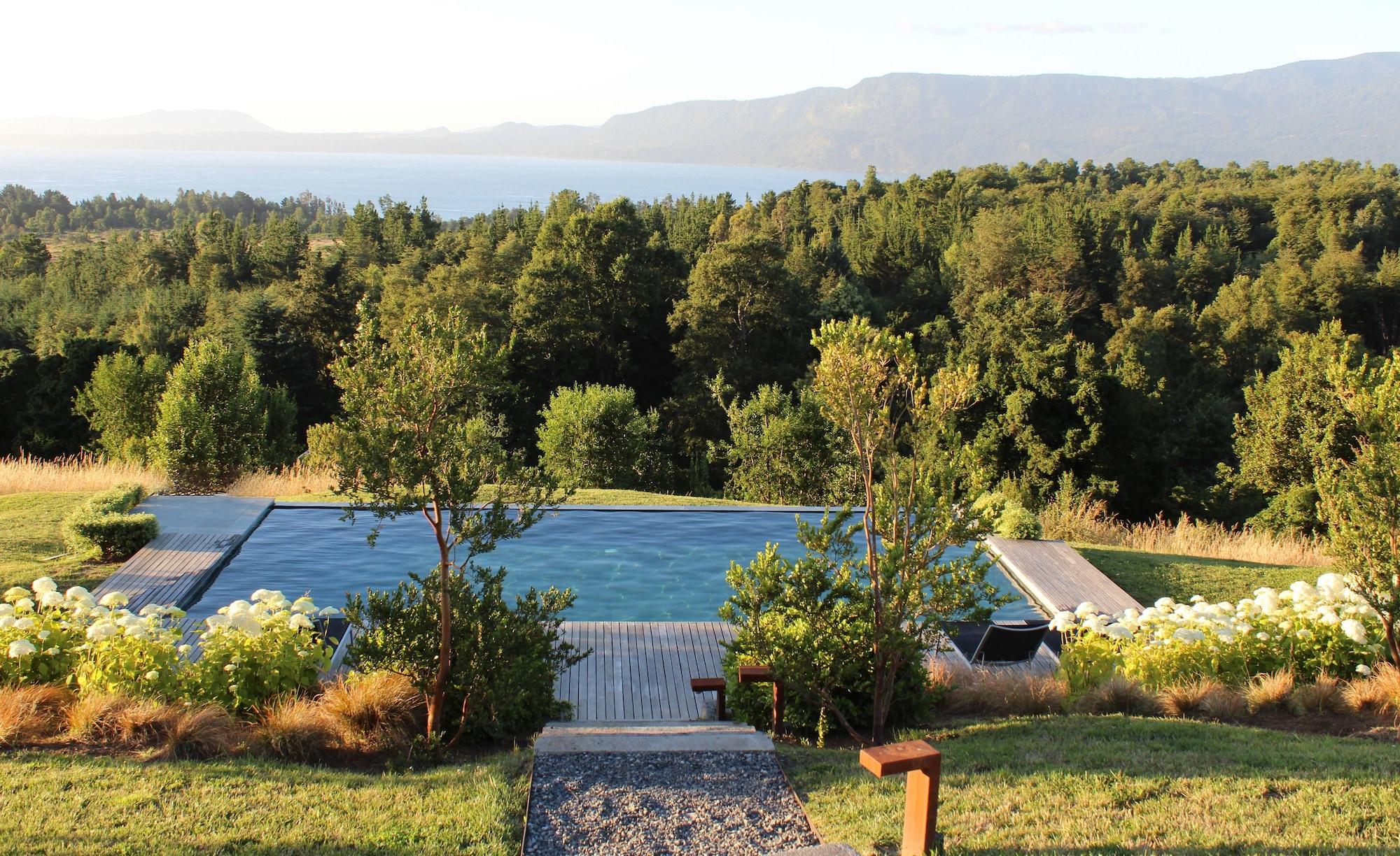 Varios Lake Lodge