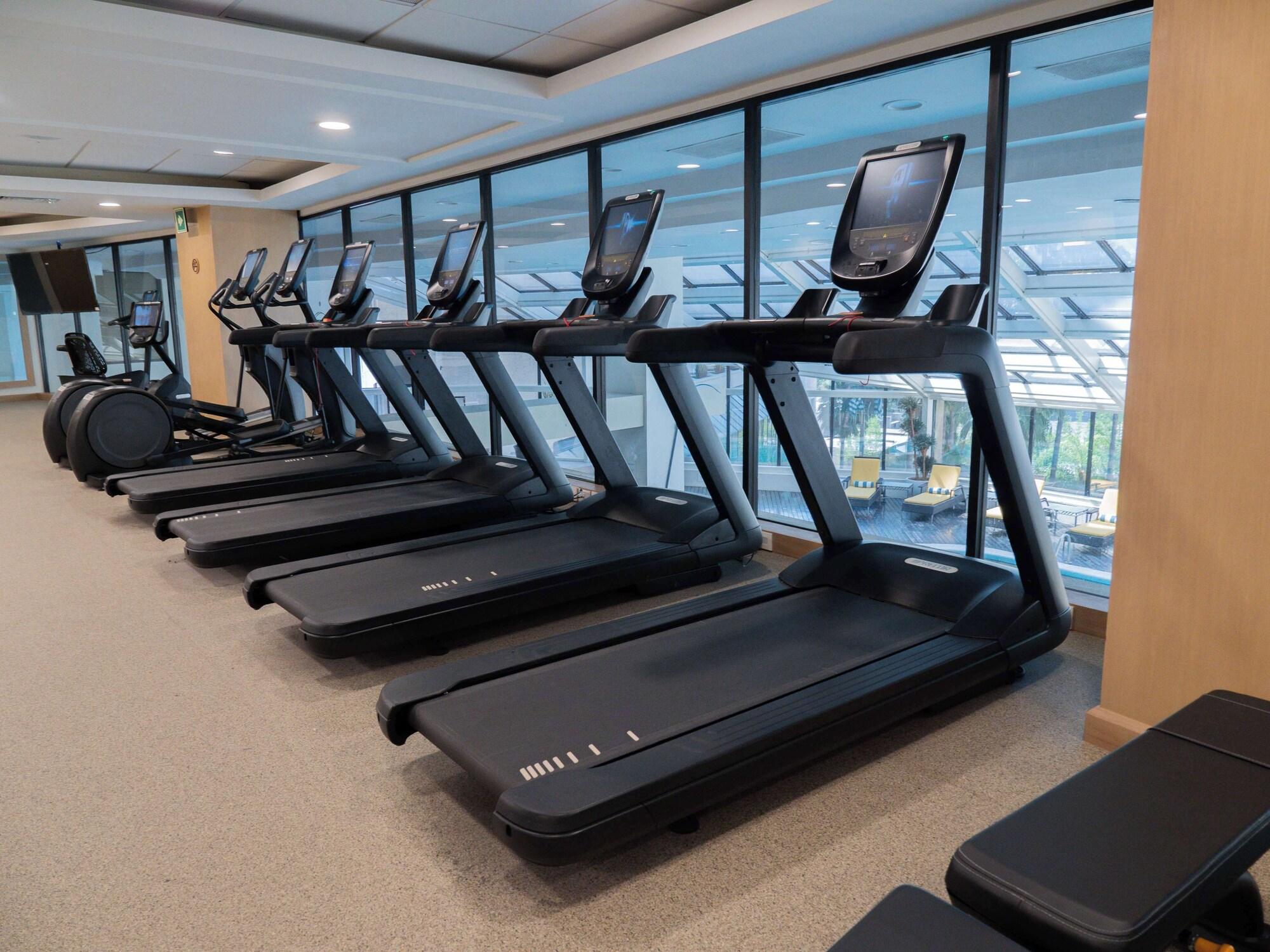 Gimnasio MS Milenium Monterrey, Curio Collection by Hilton