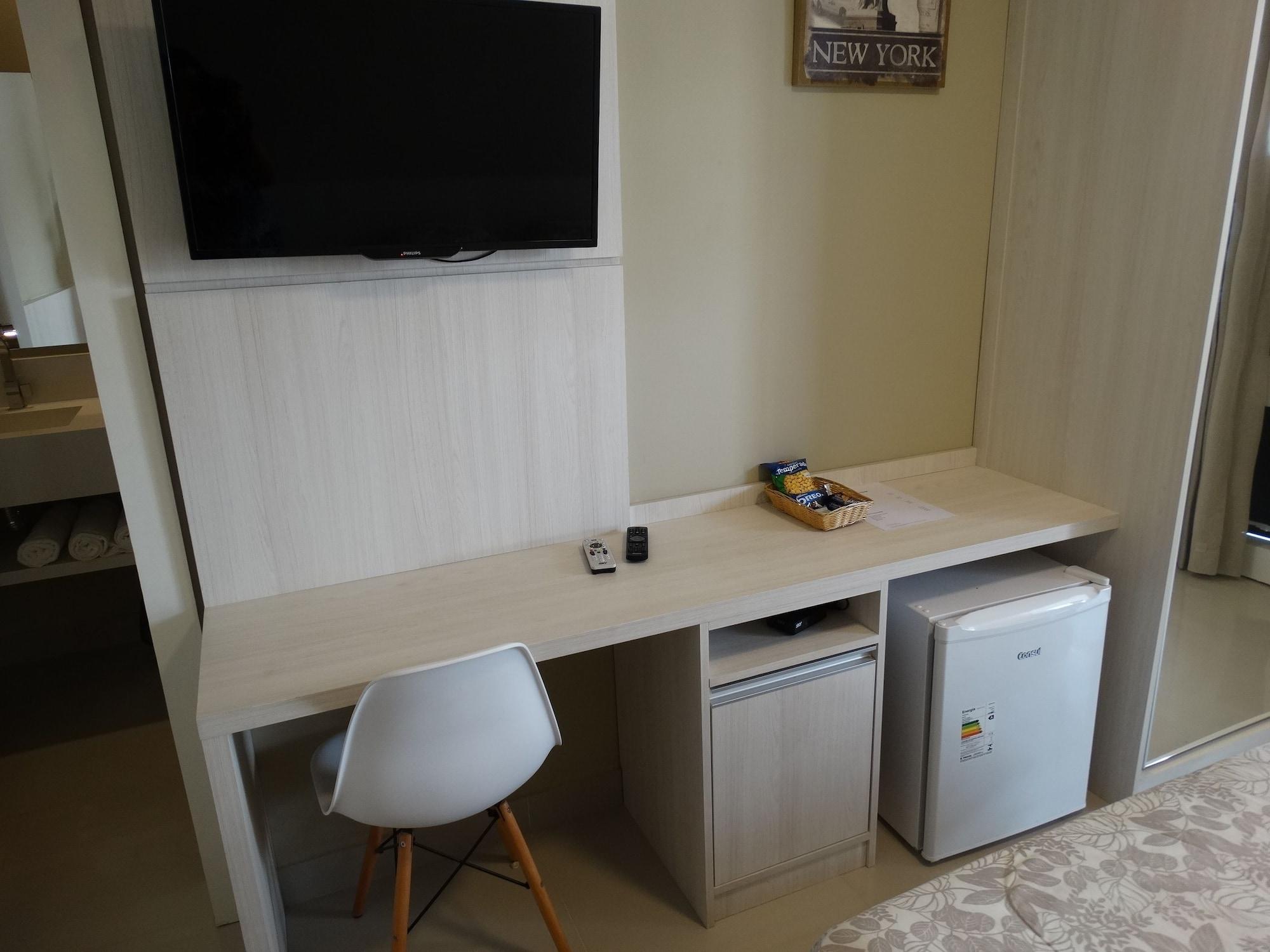Set de Habitación Cynn Hotels