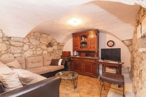 Alquiler Vacacional - Unique mediterranean stone house with pool