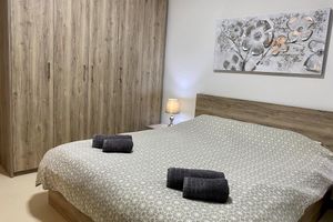 Alquiler Vacacional - Centric and Modern Penthouse Close to Amenities