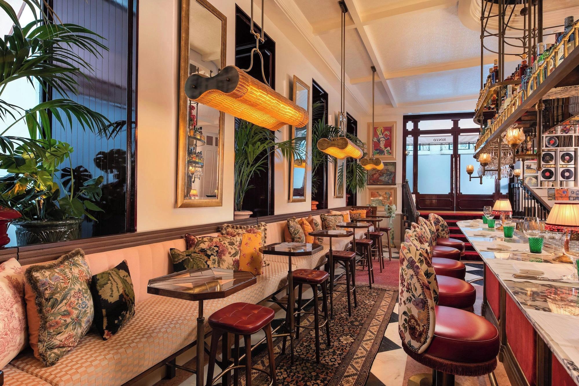 Bar/Salón The Ivens, Autograph Collection