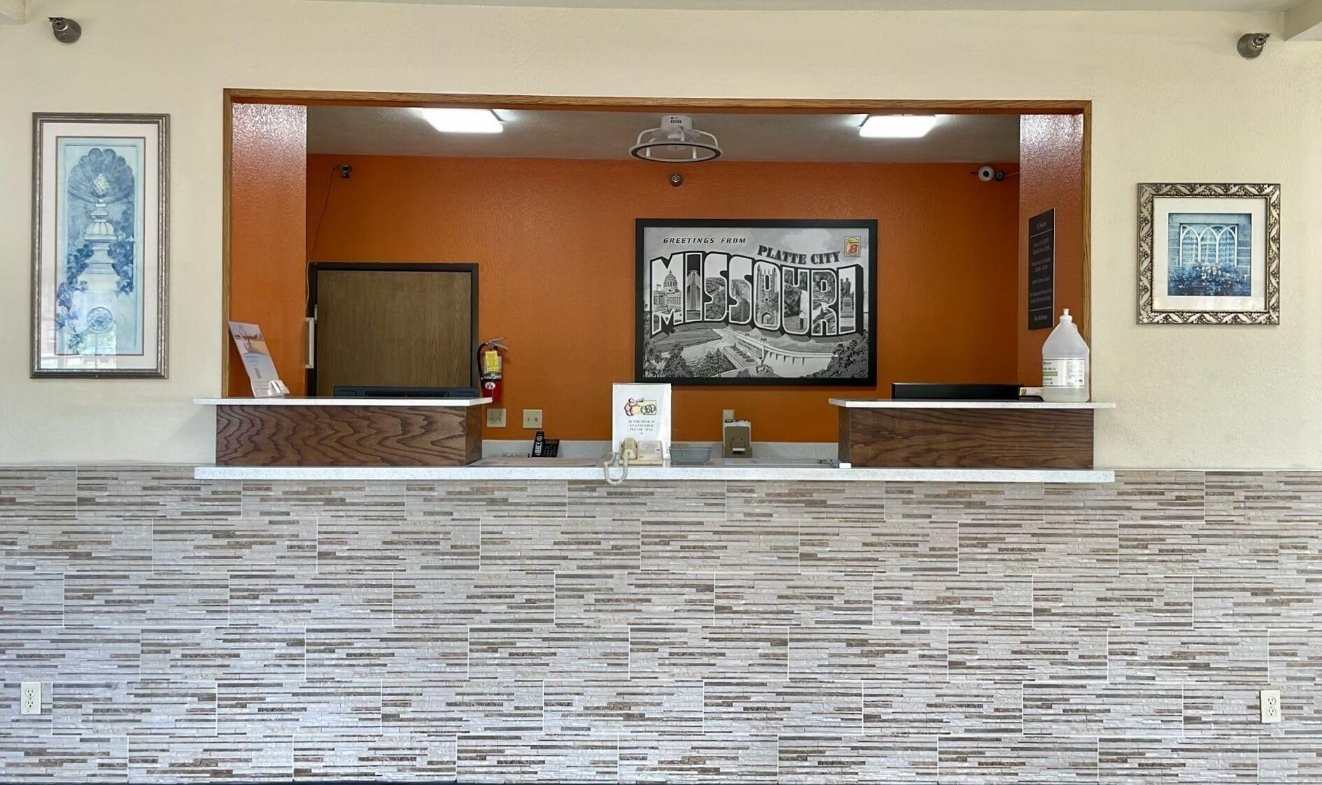 Vista Lobby Super 8 by Wyndham Platte City Kansas City Area Airport