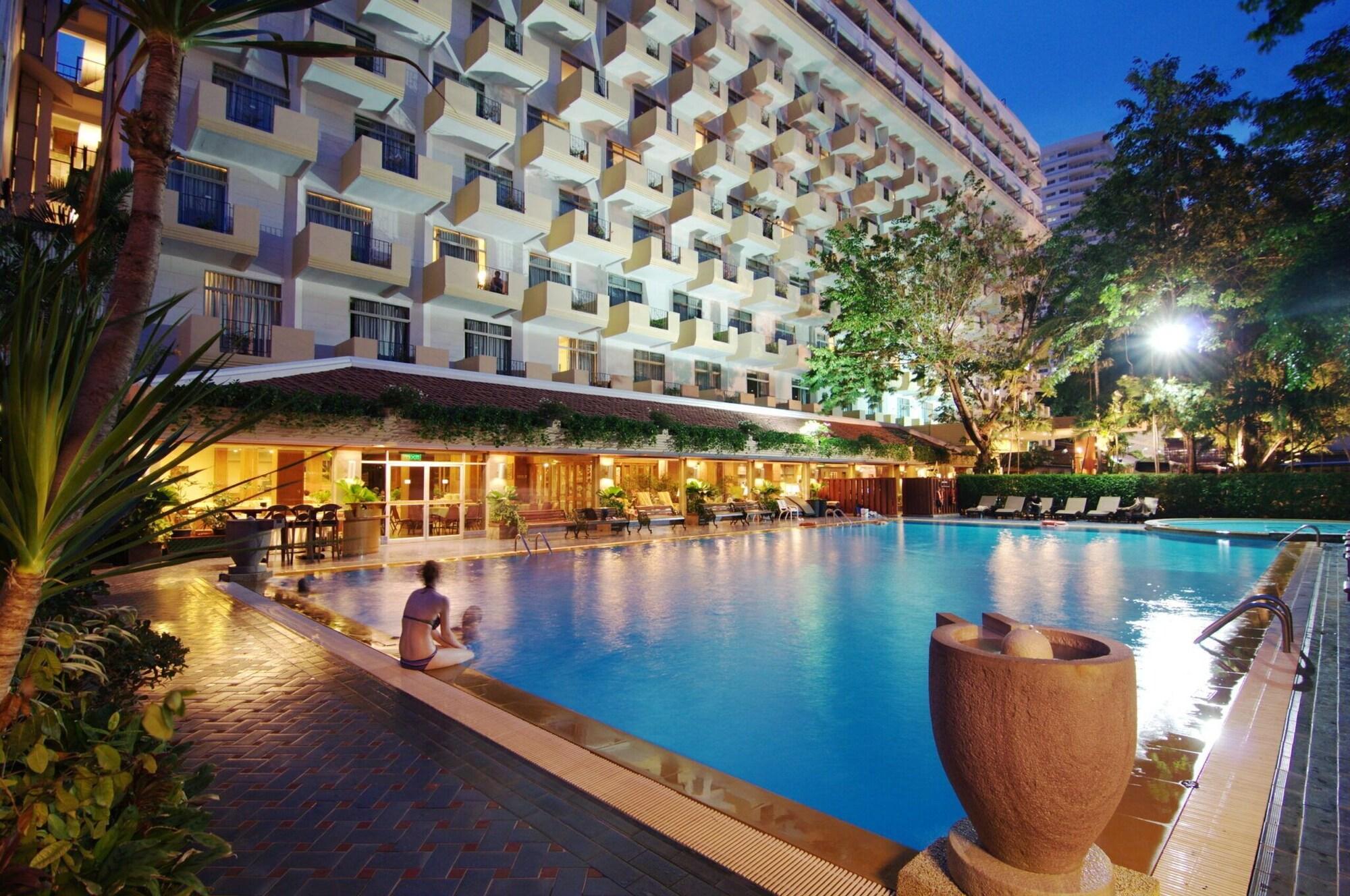 Varios Golden Beach Hotel Pattaya