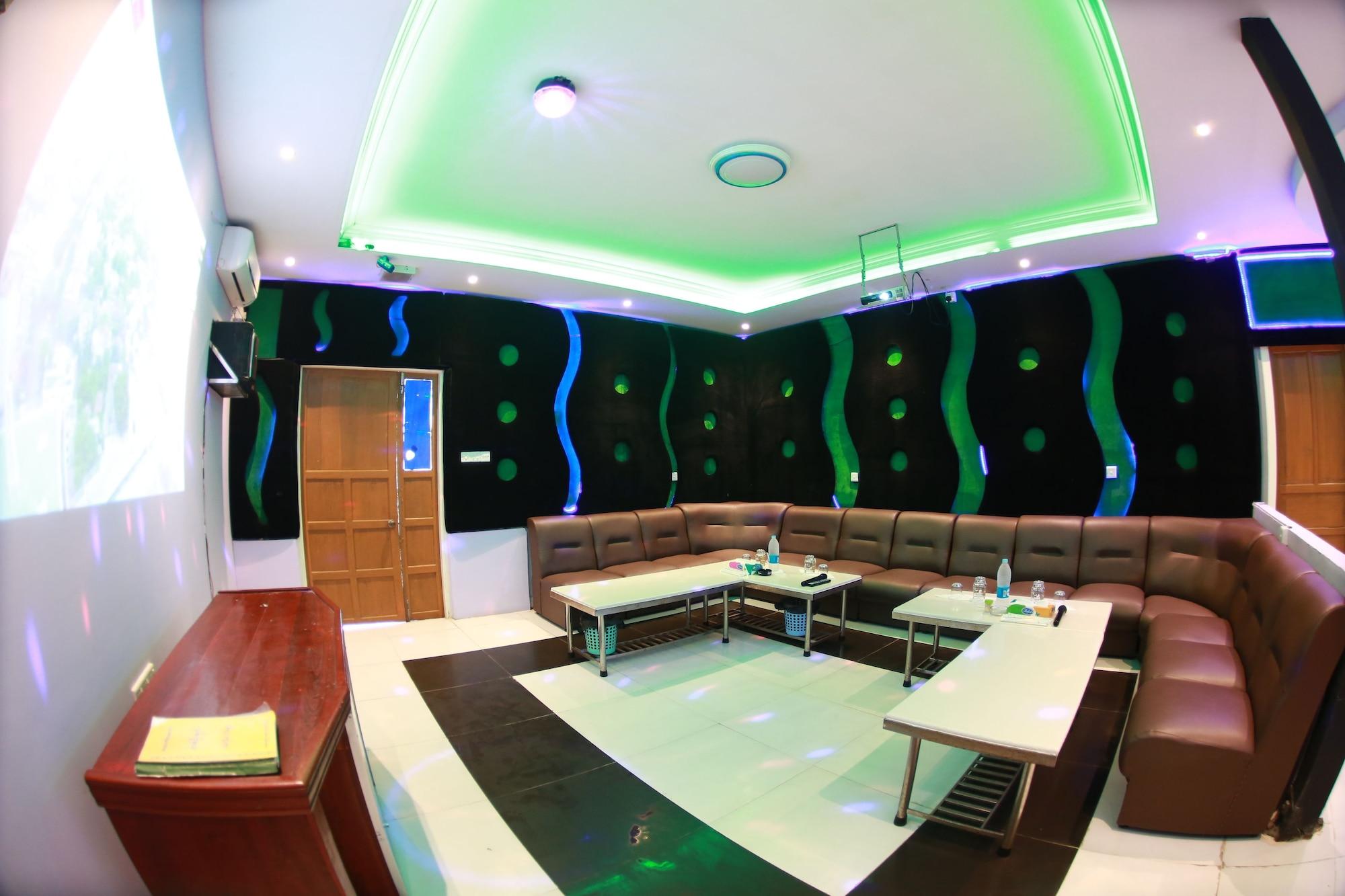 Sala de Reuniones The Floral Breeze Wun Zin Hotel