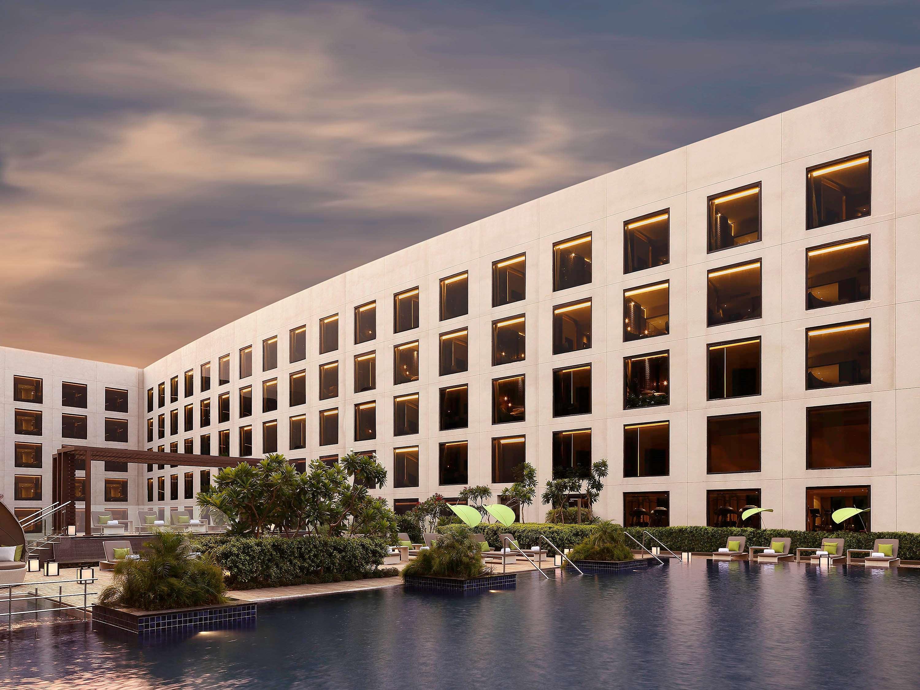 Vista Exterior Pullman New Delhi Aerocity Hotel