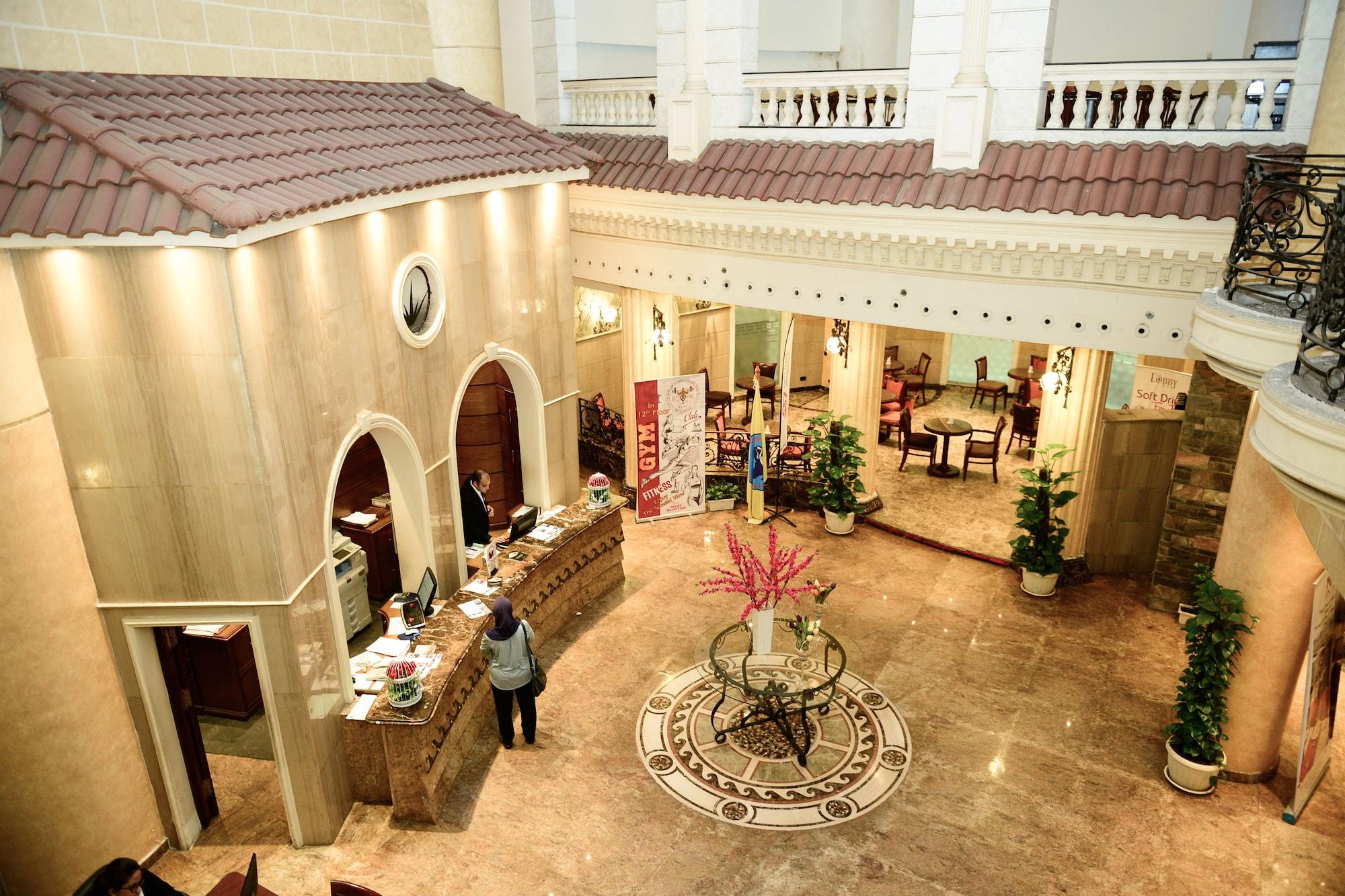 Vista Lobby Cherry Maryski Hotel