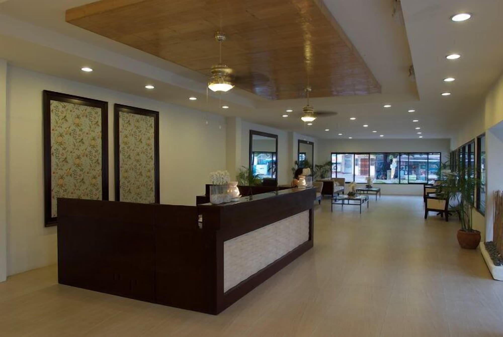 Vista Lobby Subic Grand Seas Resort