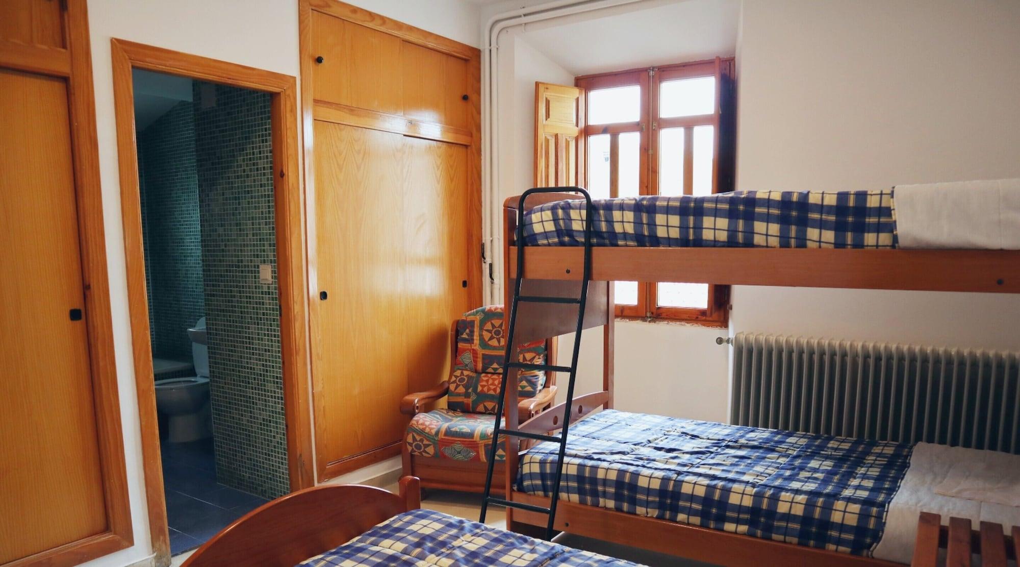 Equipamiento de Habitación Hospedium Casa Convento Sierra de María