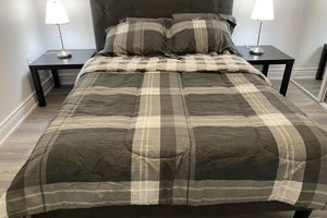 Alquiler Vacacional - Adorable 2-Bedroom Basement with Sep Entrance