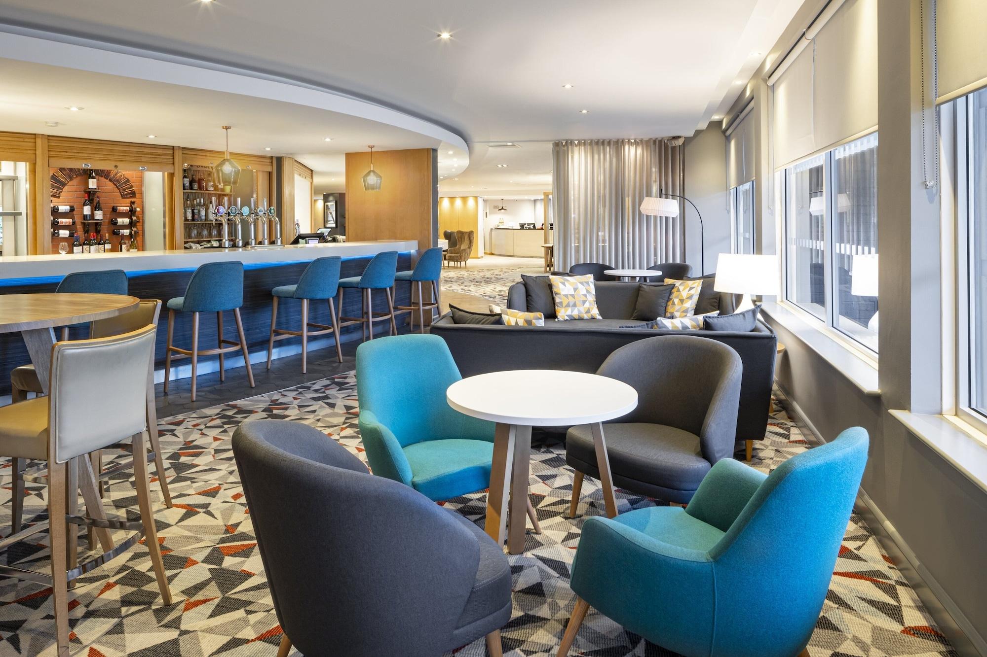 Bar/Salón Holiday Inn Reading South M4 Jct11 by IHG