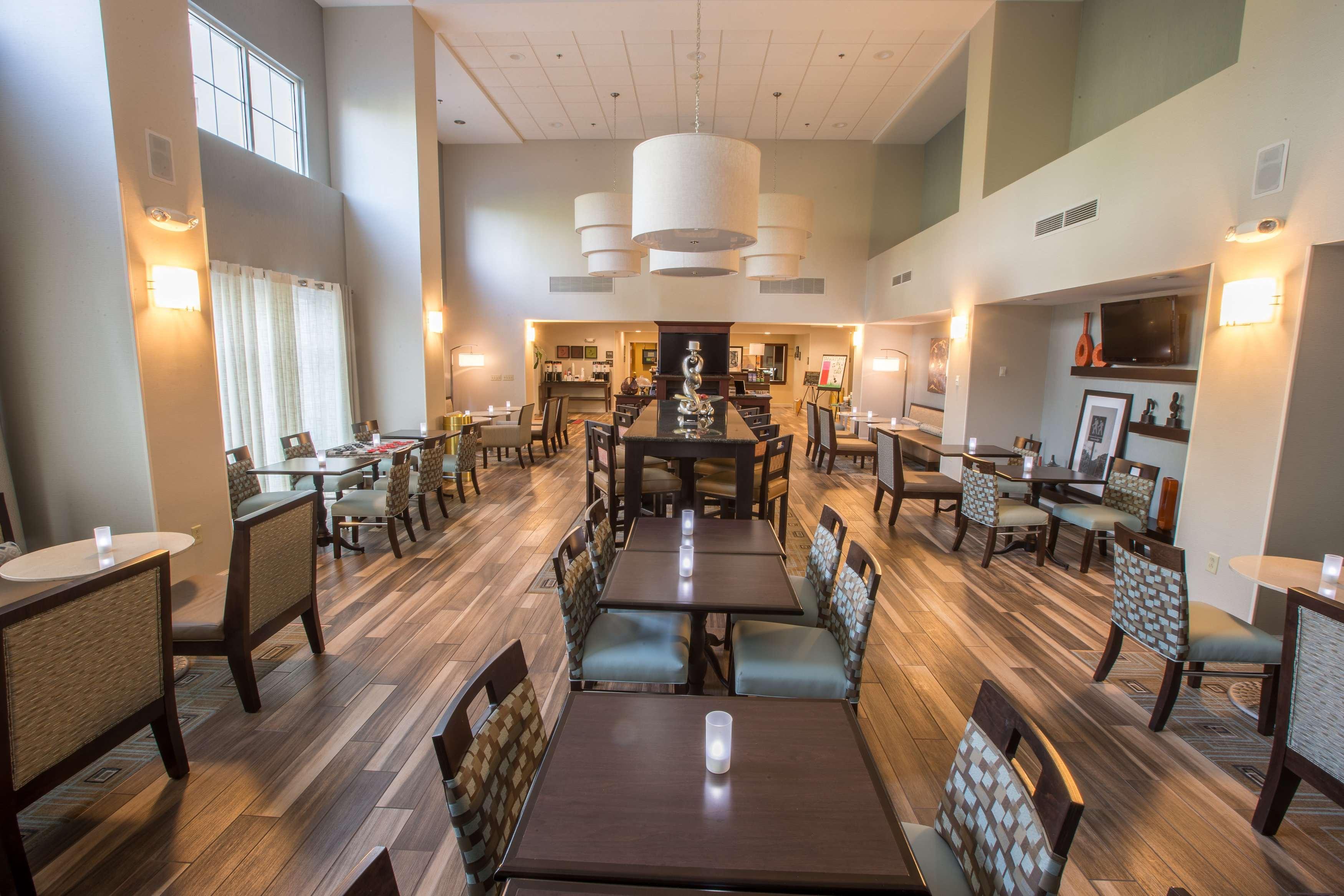 Restaurant Hampton Inn & Suites Berkshires Lenox