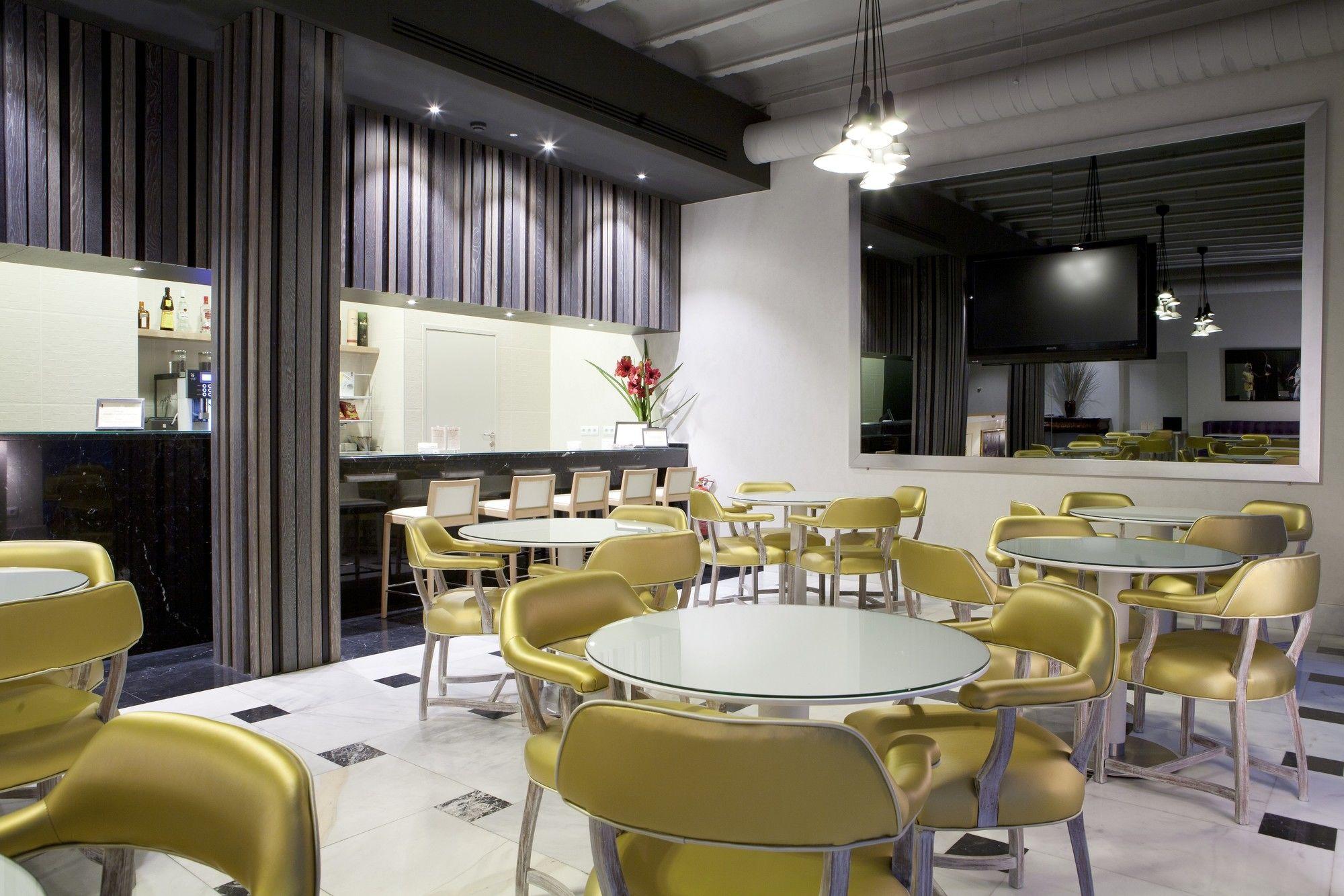 Bar/Salón Hotel Regente