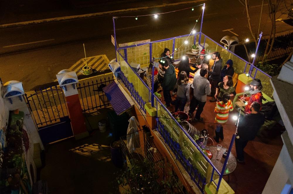 Varios Nómada Hostal