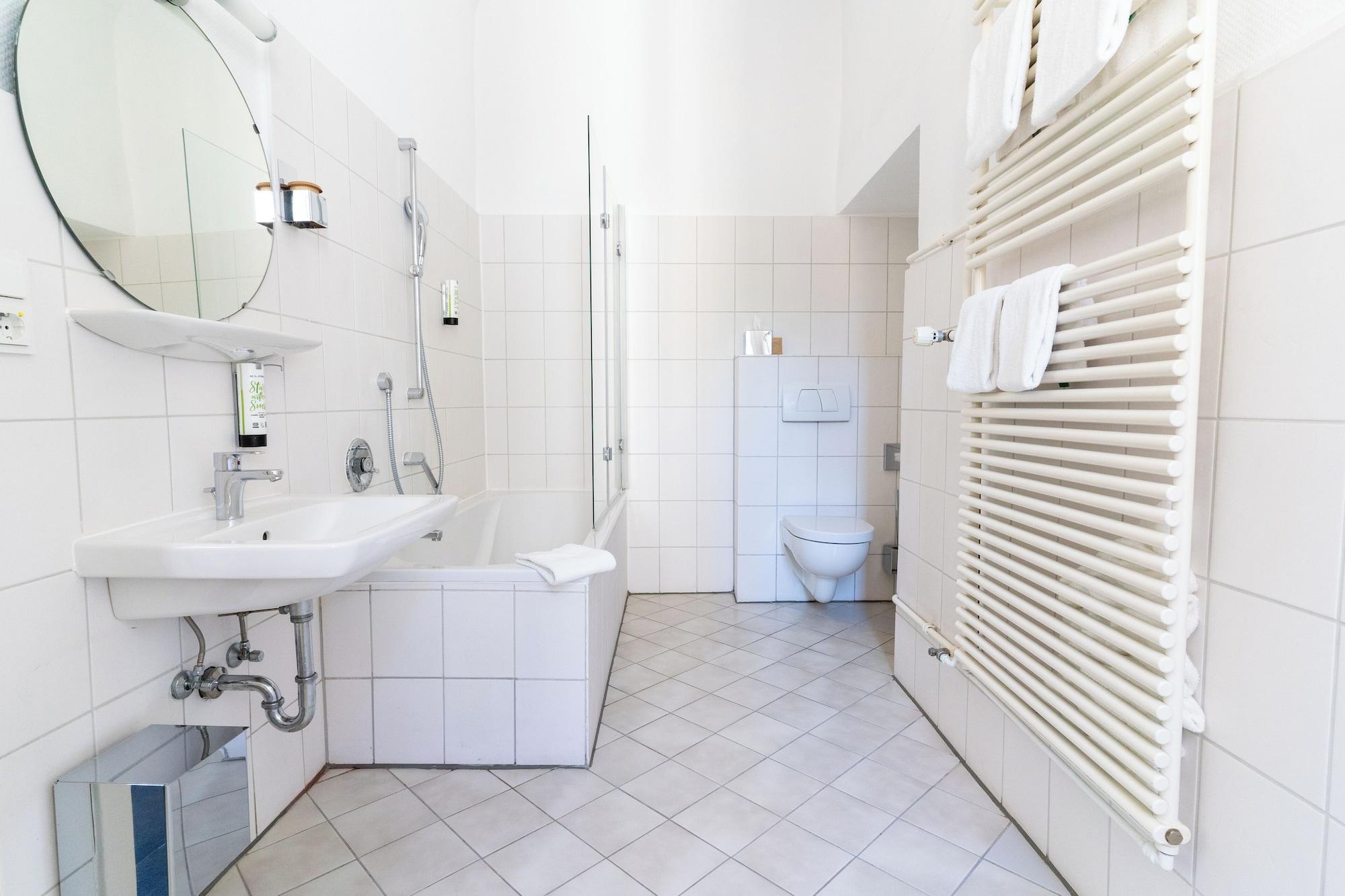 Equipamiento de Habitación Hotel zum Ritter St. Georg