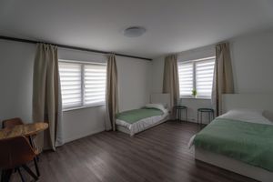 Alquiler Vacacional - Comfortable, spacious family apartment with large balcony.