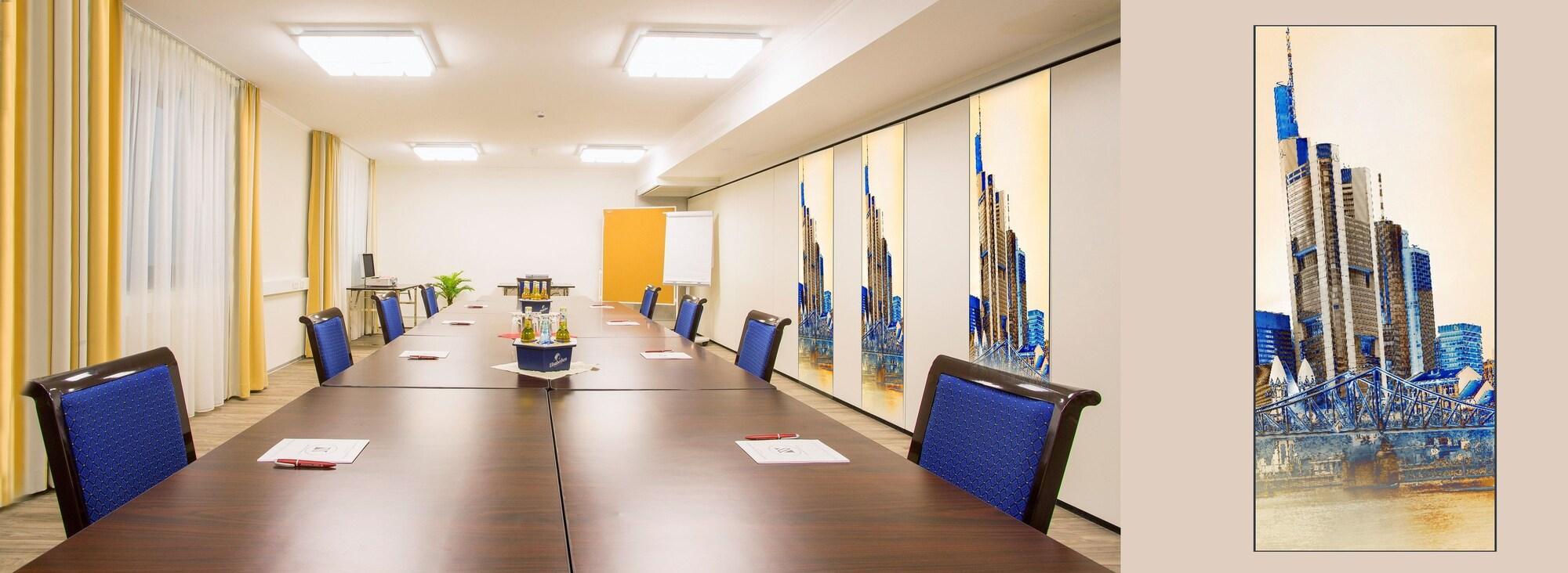 Centro de Negocios NAAM Hotel & Apartment Frankfurt City-Messe Airpor