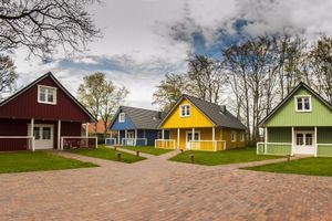 Alquiler Vacacional - modern family-friendly Sweden house right on the lake