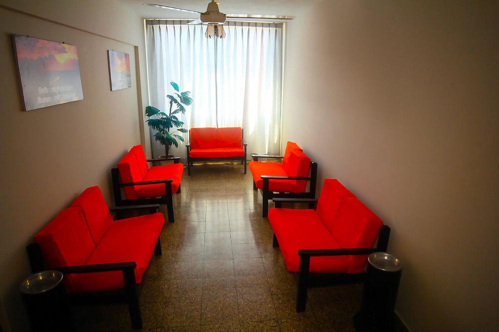 Vista Lobby President Hotel