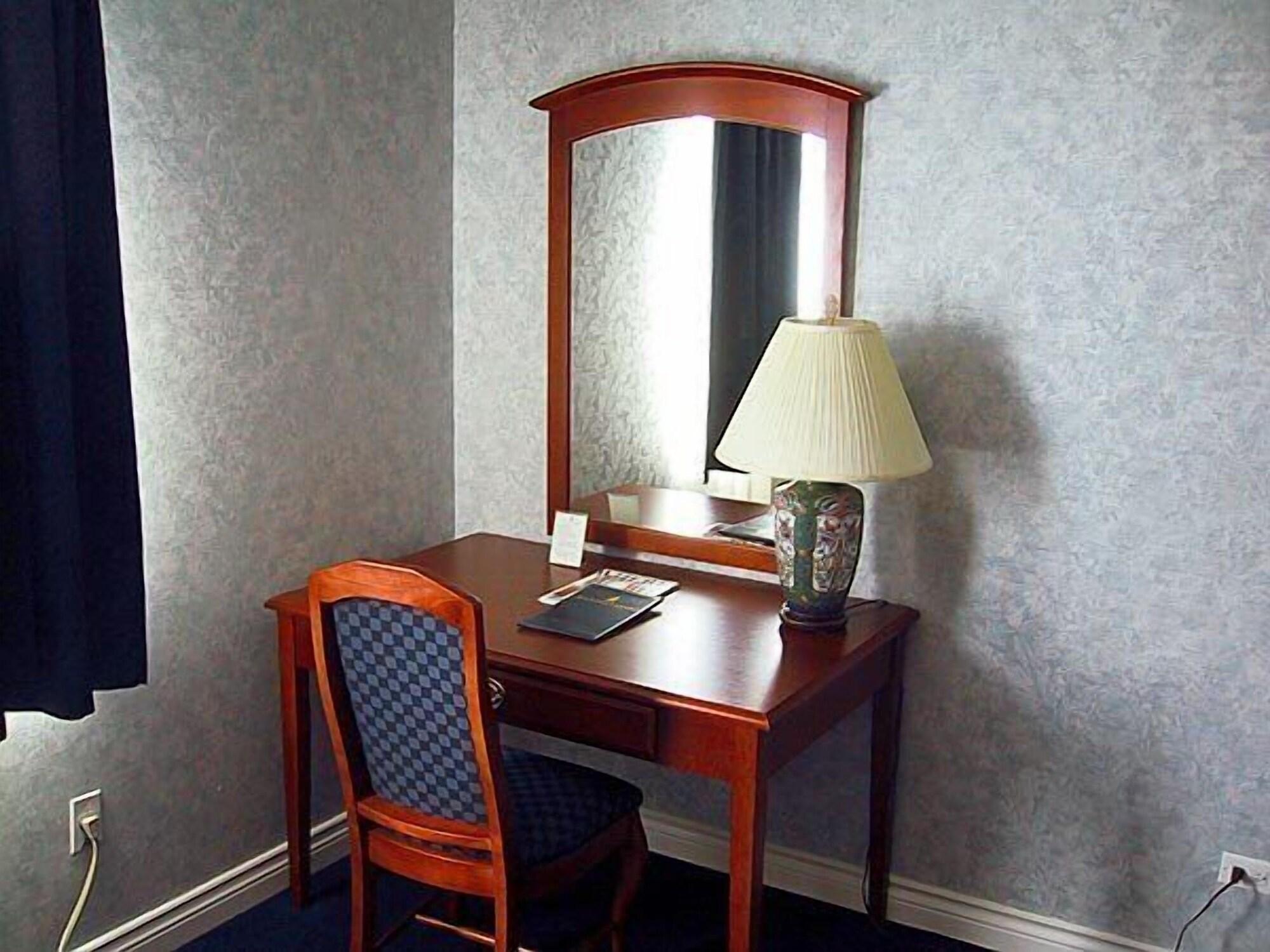 Set de Habitación Montecassino Hotel and Event Venue