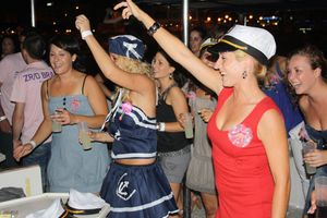 Actividad - Travesía en catamarán al atardecer