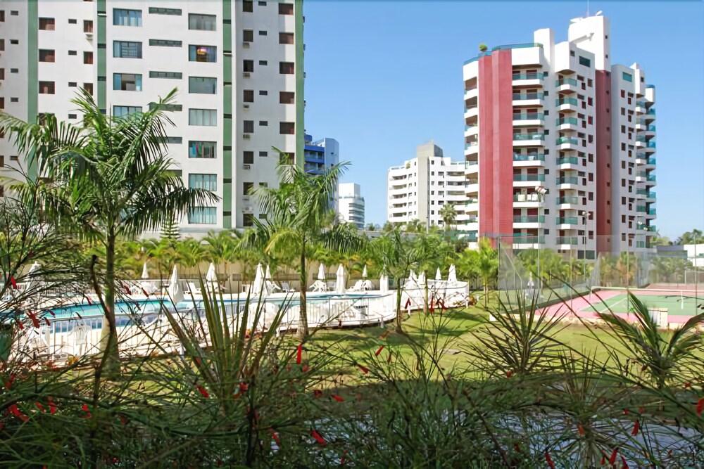 Vista Exterior Travel Inn Flats Riviera