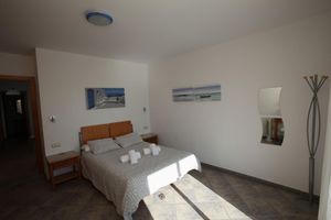 Alquiler Vacacional - Luxury quiet southfacing Villa in Marina Rubicon with Free Wifi & heated pool