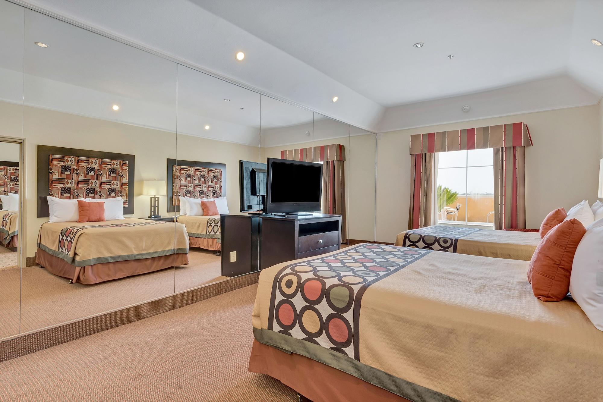 Habitación Super 8 by Wyndham Hidalgo/McAllen Area