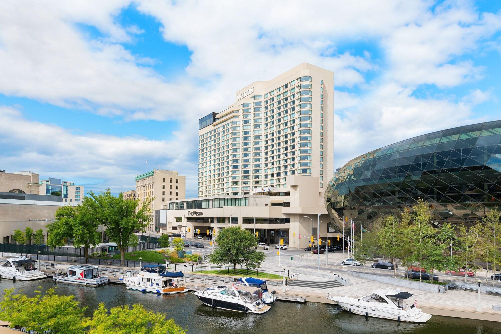 Vista Exterior The Westin Ottawa
