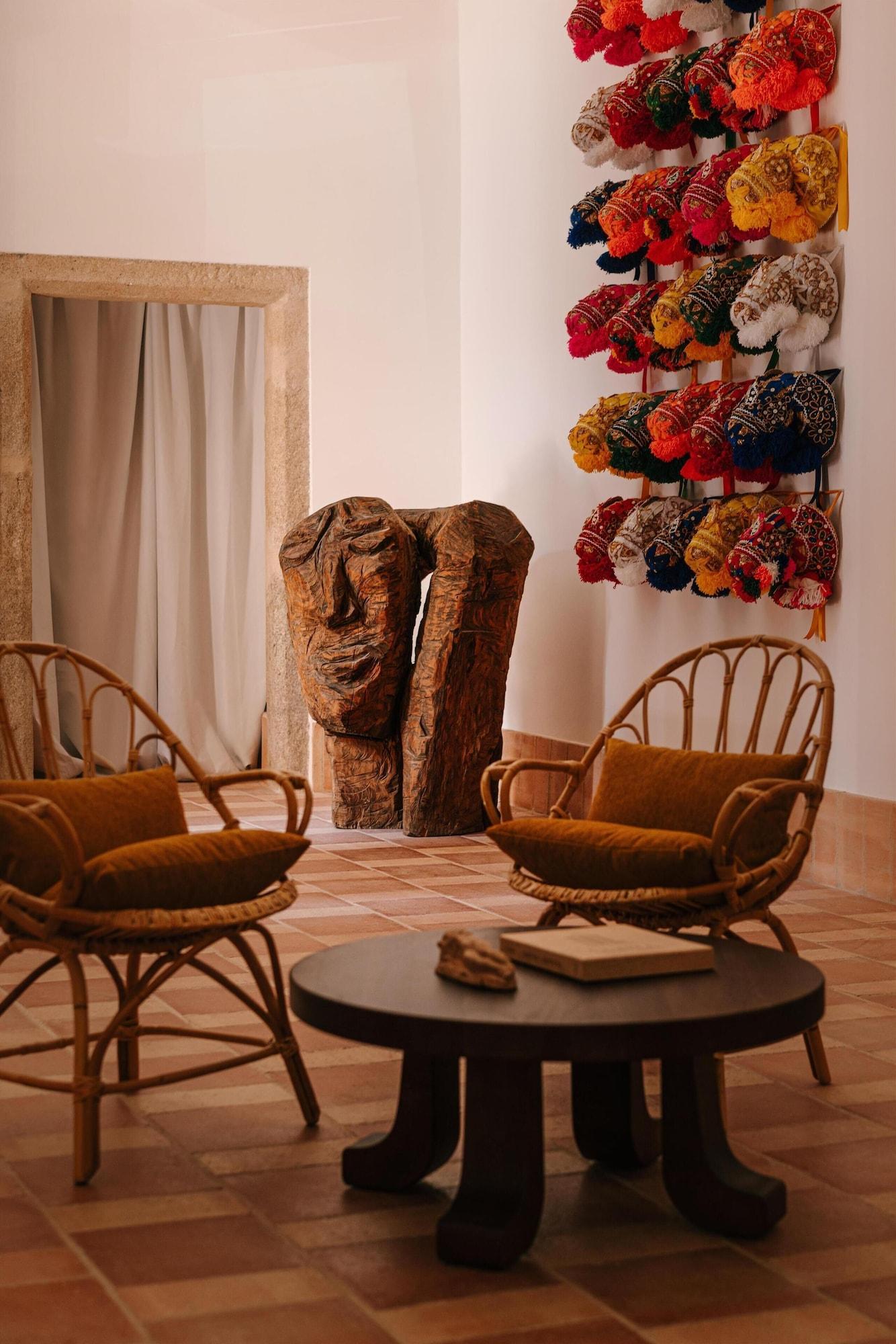 Vista Lobby Palacio De Godoy Caceres, Curio Collection By Hilton