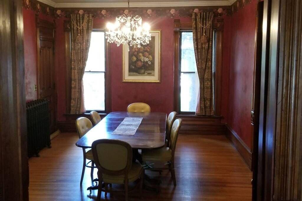 Restaurant Historic Victorian Inn