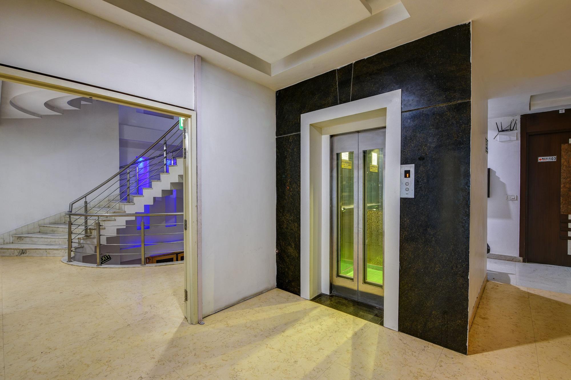 Varios Hotel Krishna Deluxe