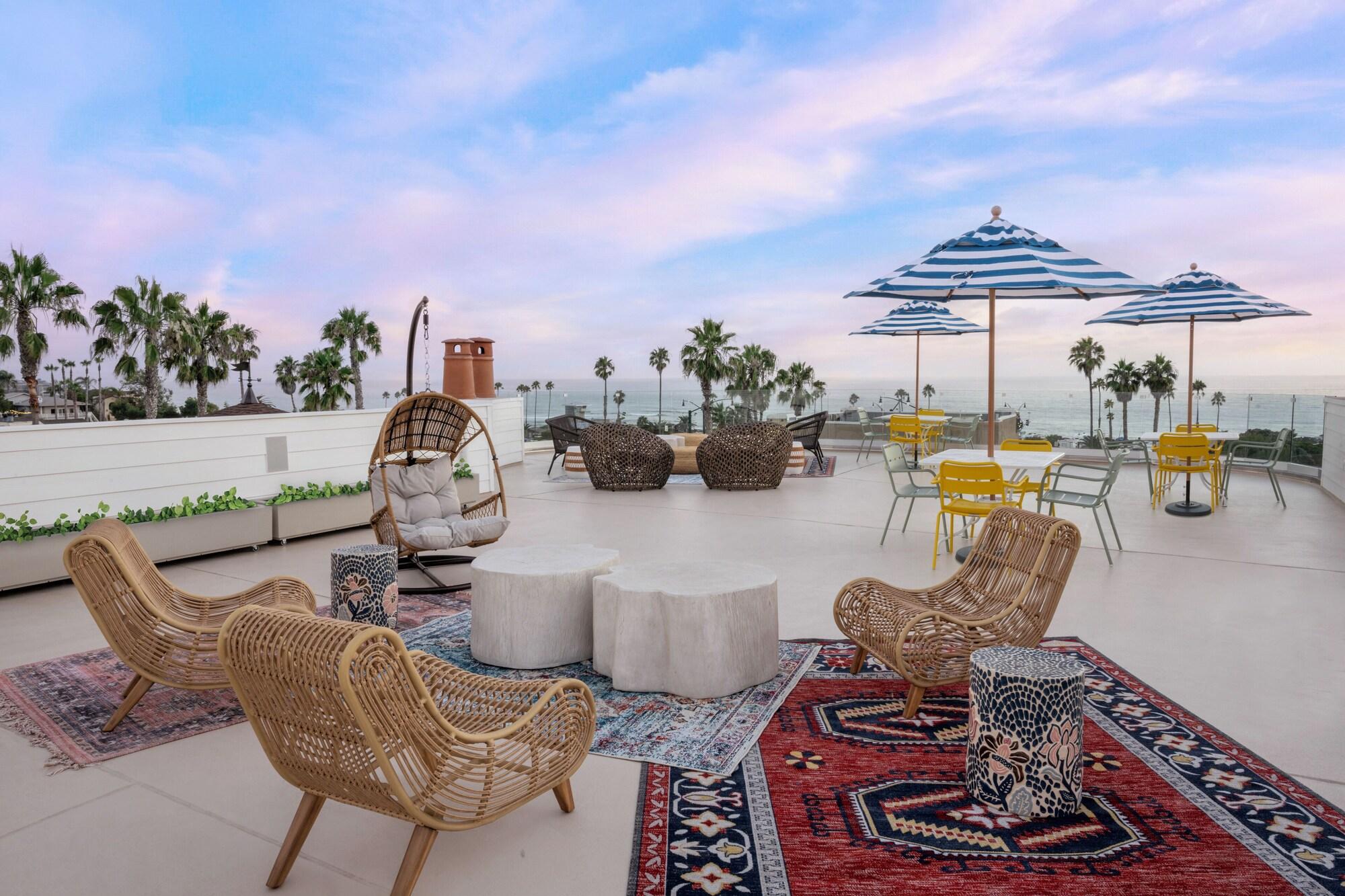 Varios Cardiff by the Sea Lodge