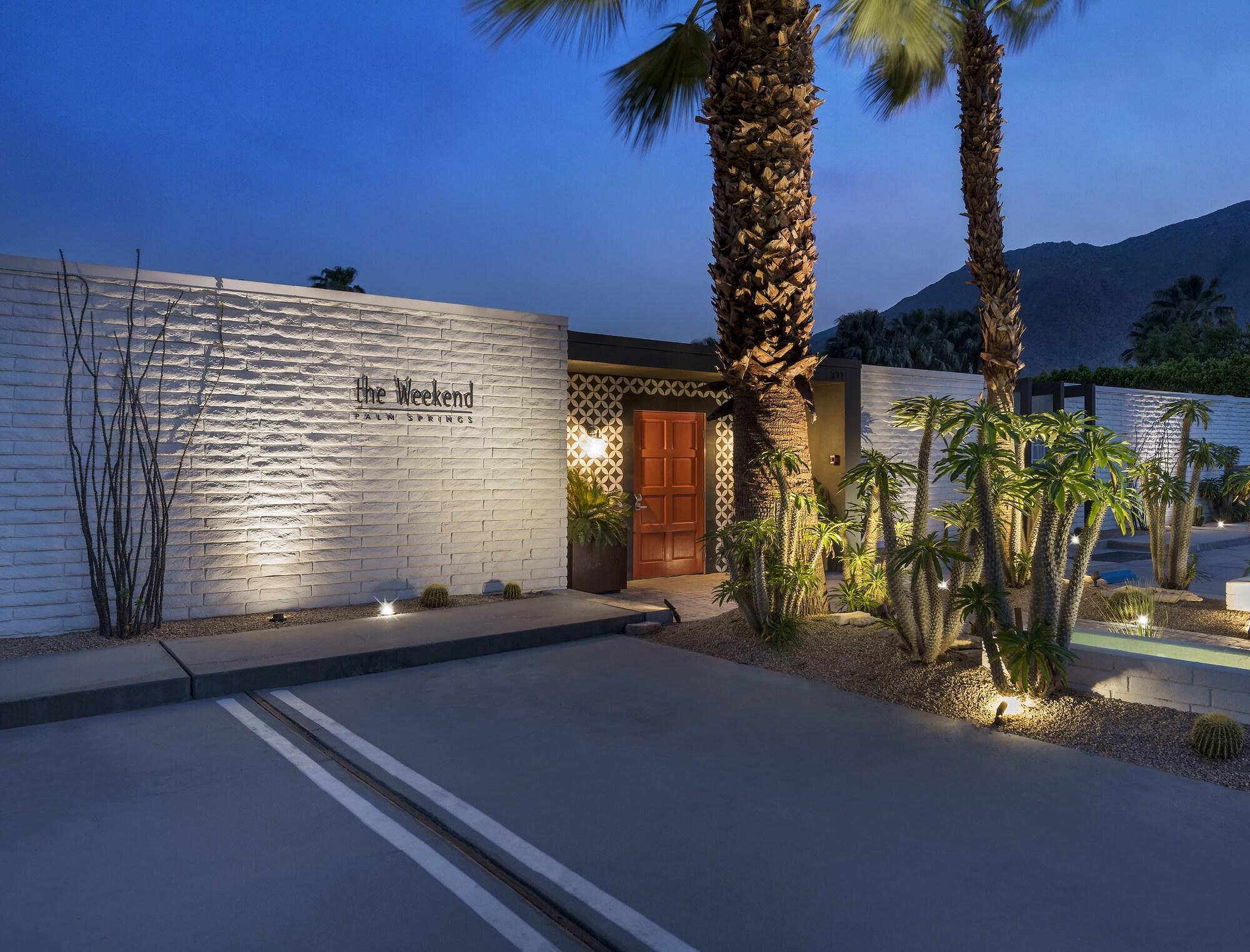 Vista Exterior the Weekend