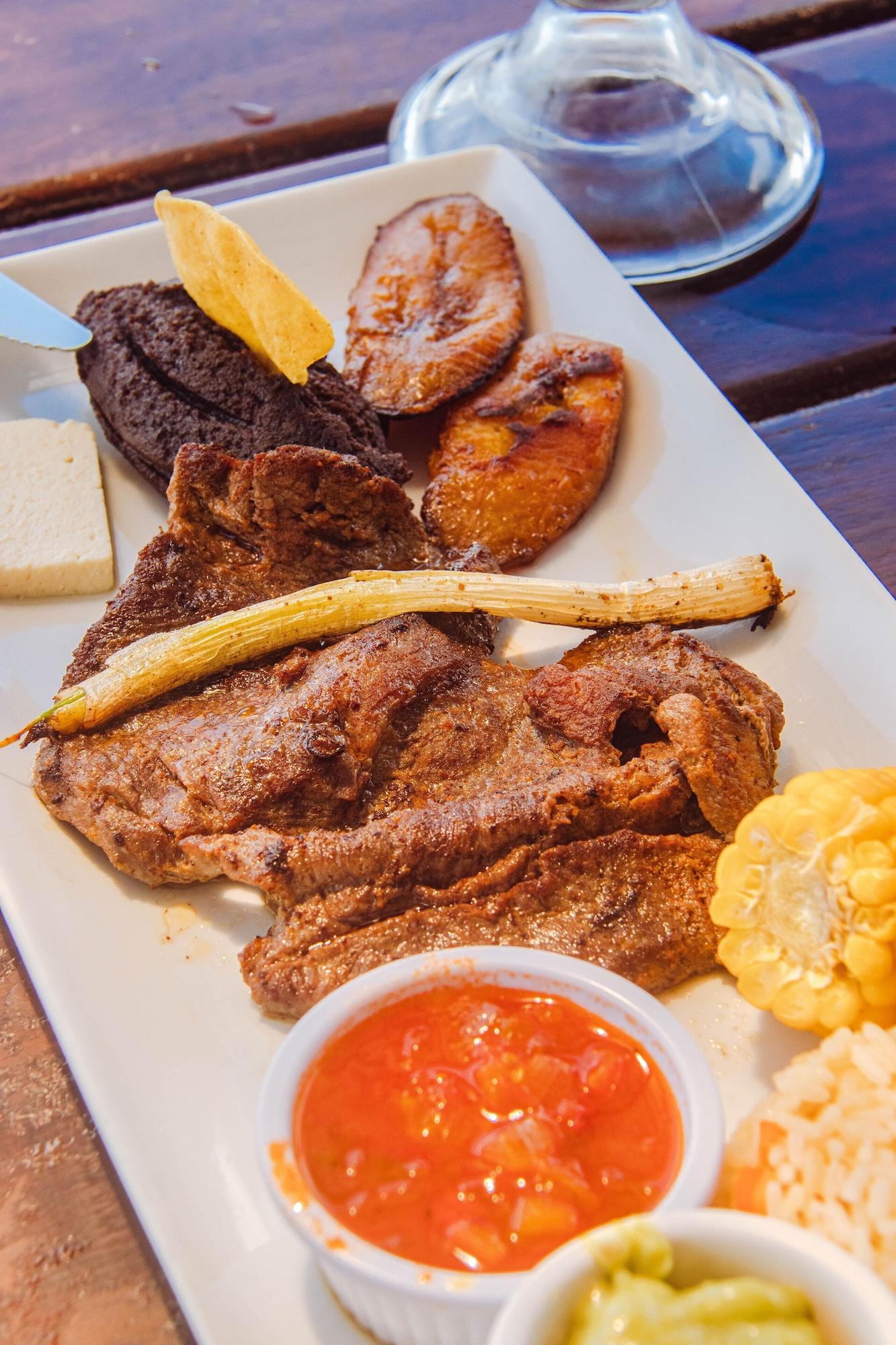 Restaurant Hotel Casona de La Isla