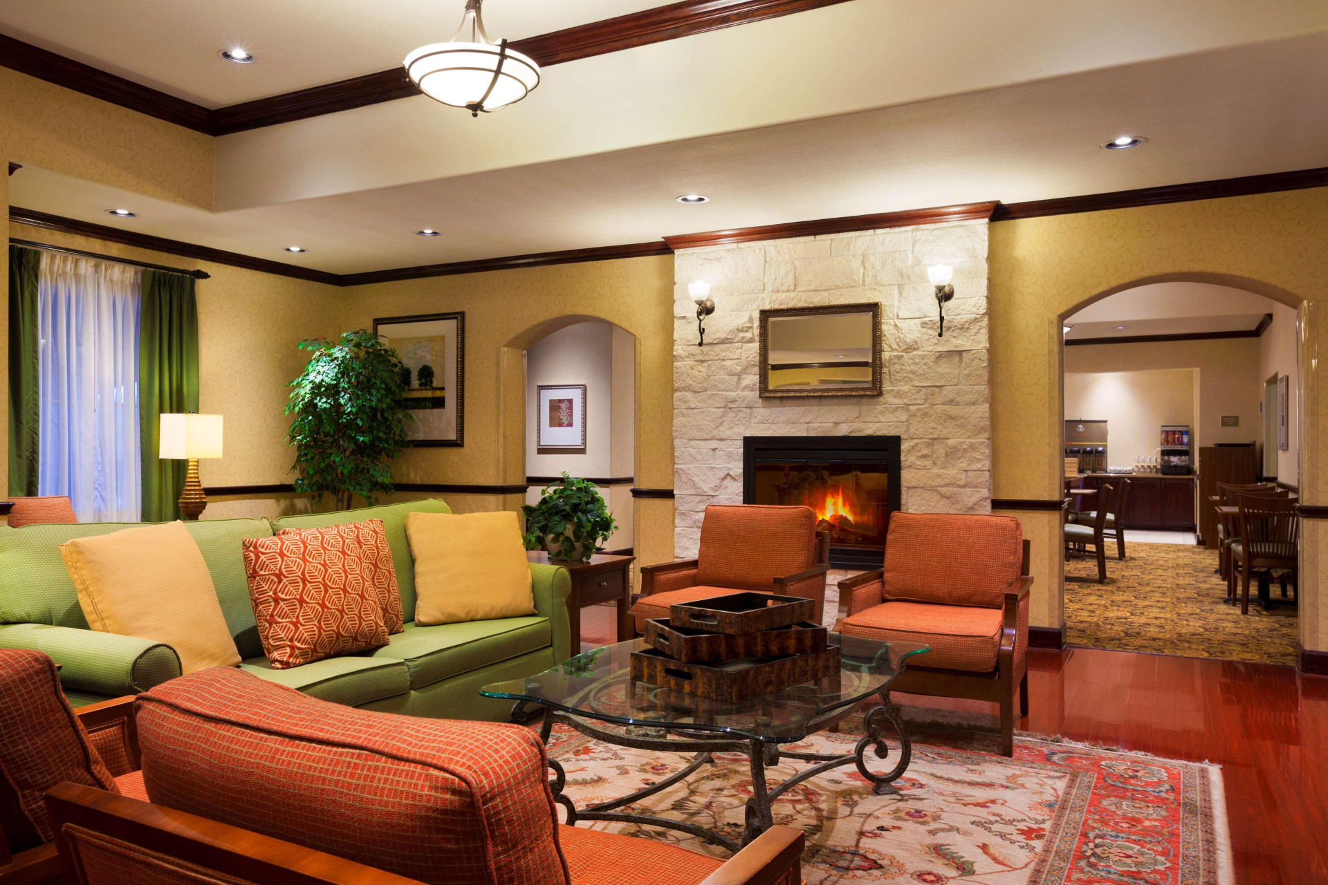 Vista Lobby Country Inn & Suites by Radisson, College Station, TX