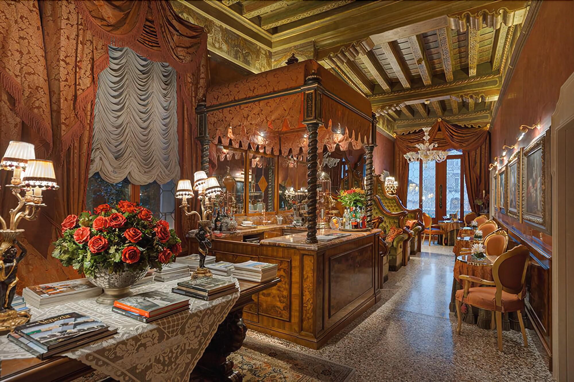 Bar/Salón Hotel Al Ponte Antico