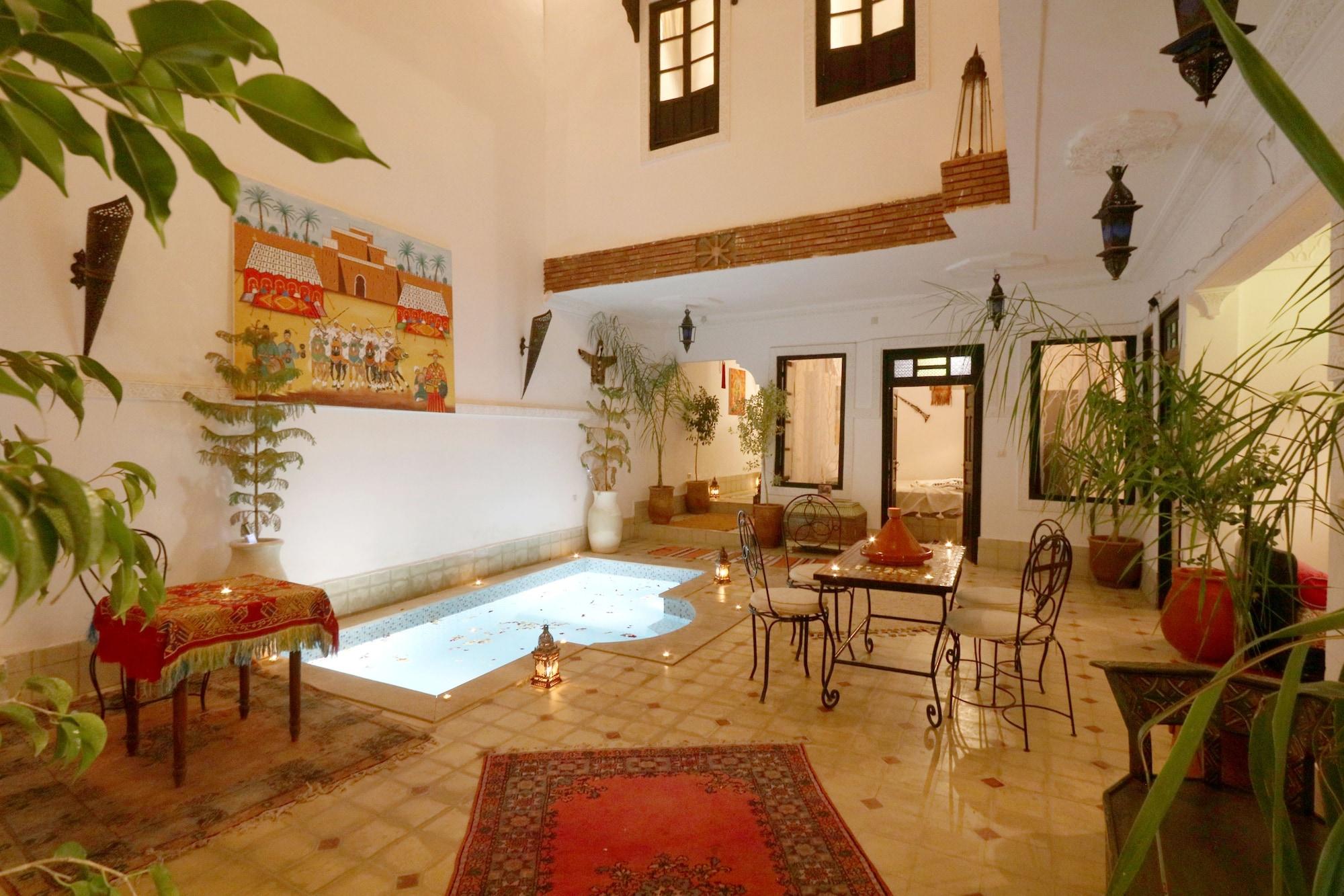 Varios Riad Ivissa