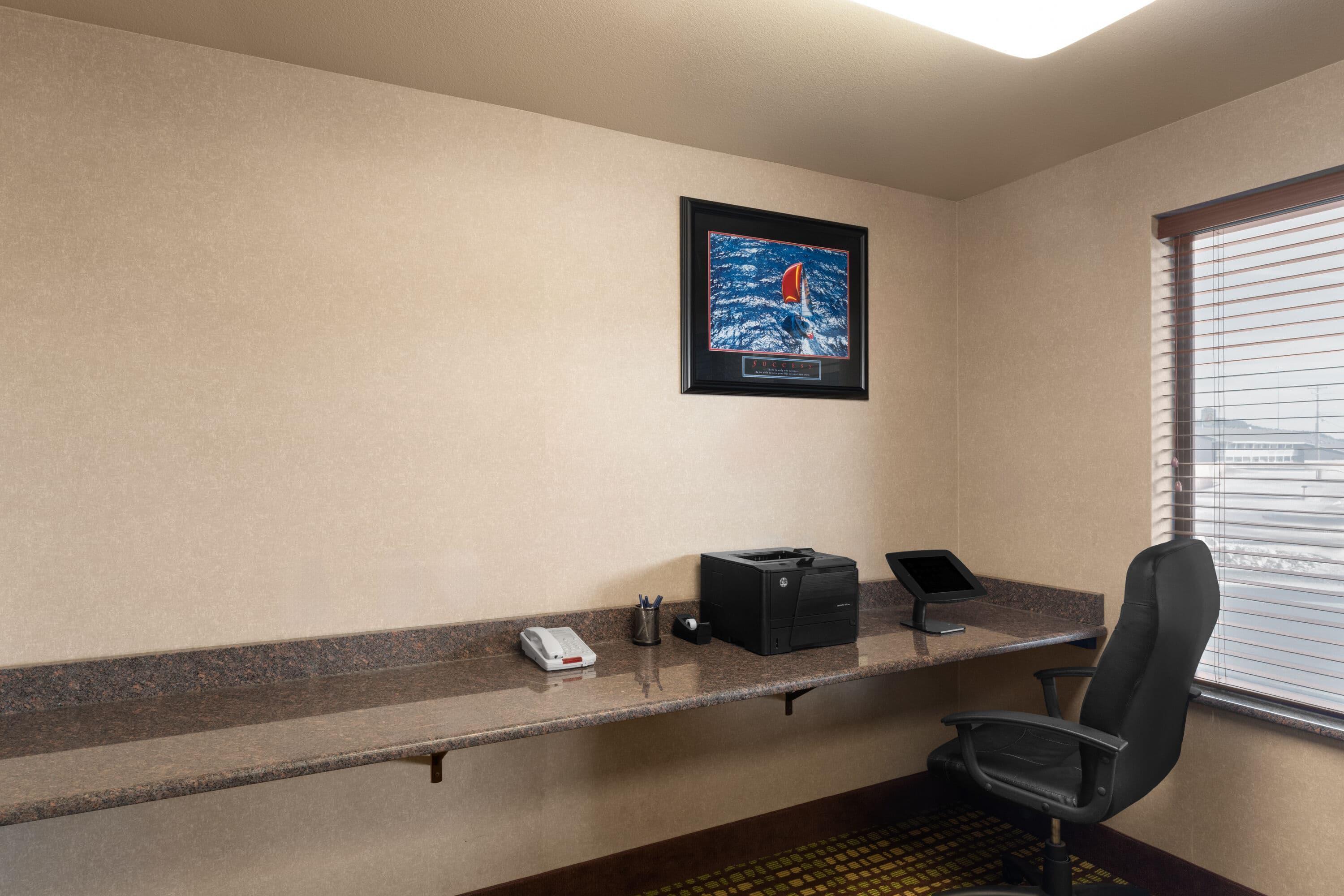 Centro de Negocios Baymont Inn & Suites by Wyndham Sturgis