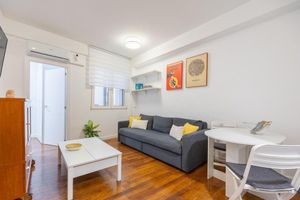 Alquiler Vacacional - Centrally located apartment in the neighborhood of La Latina in Madrid.