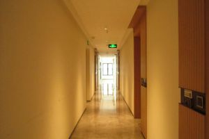 Alojamiento - RHO HOTEL